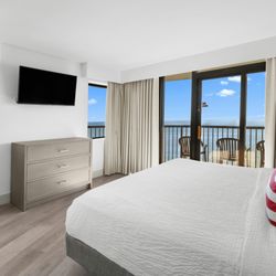 Compass Cove Resort - Mariner Building - Two Bedroom Oceanfront Deluxe Condo - Master Bedroom