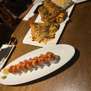 Sushi Cruise - plates of sushi on a table - Sushi Bars Near Me - Edgewater, New Jersey