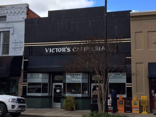 Victor's Cafeteria by null