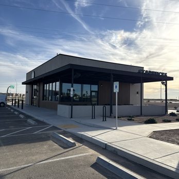 Starbucks - Like an island in the desert. Small outdoor seating area. - Coffee & Tea Near Me - Yuma, Arizona