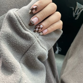 Glowzy Nail Bar - Design nails - Nail Salons Near Me - Chino Hills, California