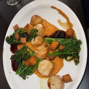 Real Seafood Company Coconut Point - Seared Maine Scallops - Seafood Near Me - Estero, Florida Real Seafood Company Coconut Point - Seared Maine Scallops - Seafood Near Me - Estero, Florida