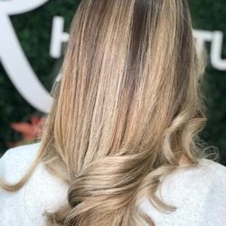 Racelly's Hair Studio