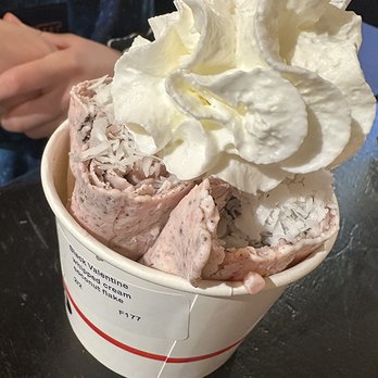 Frozen Rolled Ice Cream - Black Valentine strawberry & oreo - Ice Cream & Frozen Yogurt Near Me - Philadelphia, Pennsylvania