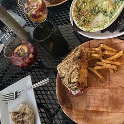 Hirsch's West