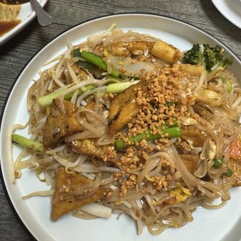 Tom Yum Koong - Pad Thai with Tofu added - Thai Near Me - Medford, Massachusetts Tom Yum Koong - Pad Thai with Tofu added - Thai Near Me - Medford, Massachusetts