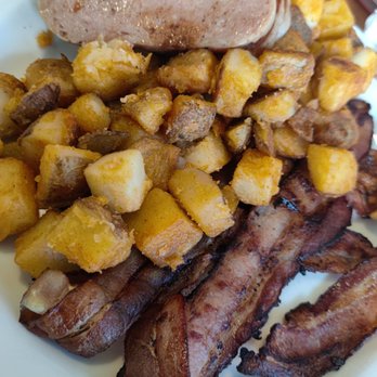 Eggs 'n Things - Spam, Potatoes and Bacon - Breakfast & Brunch Near Me - Honolulu, Hawaii Eggs 'n Things - Spam, Potatoes and Bacon - Breakfast & Brunch Near Me - Honolulu, Hawaii