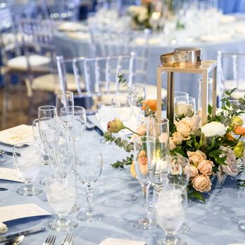 De Flora Event Flowers - Beautiful Centerpiece - Florists Near Me - Pasadena Ca, California