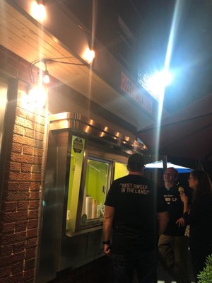 Gusto Gelateria by null