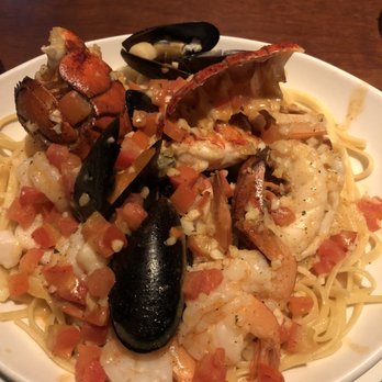 Red Lobster - Bar Harbor Lobster Bake - Seafood Near Me - Aurora, Colorado