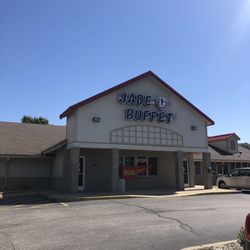 Jade Buffet - Plenty of parking and large dining area. They even have a separate room for private parties.
