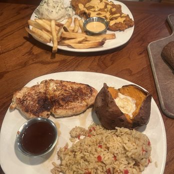 Outback Steakhouse - Grilled Chicken on the Barbie Sweet Potato with Honey & Brown Sugar Bloomin' Fried Chicken Aussie Fries Homestyle Mashed Potatoes - Steakhouses Near Me - Addison, Texas