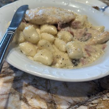 Pietro's - Gnocchi Cotto with chicken - Italian Near Me - Lodi, California Pietro's - Gnocchi Cotto with chicken - Italian Near Me - Lodi, California