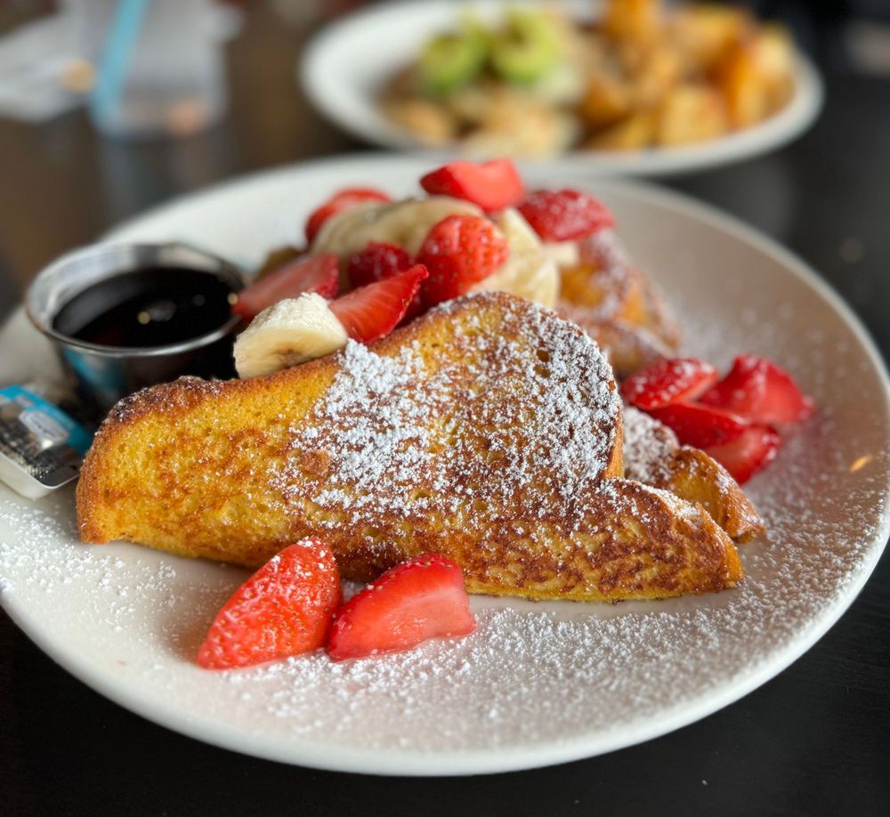 Whispers Cafe and Creperie
