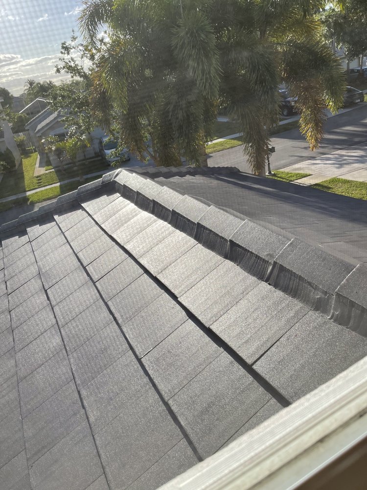 Slide of Rocky's Roofing