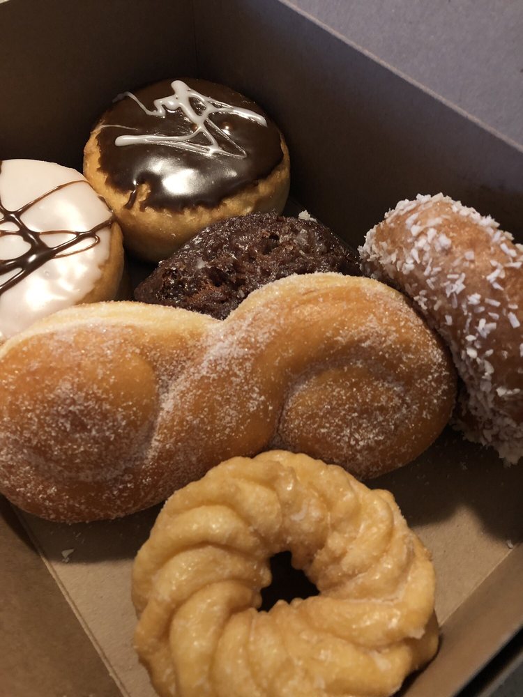 GRAND DONUTS CAFE & BAKERY Vietnamese 2271 Grassie Boulevard