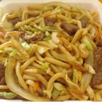 Yummy Cafe - Pan Fried Udon w/ Sliced Beef - Chinese Near Me - Sacramento, California
