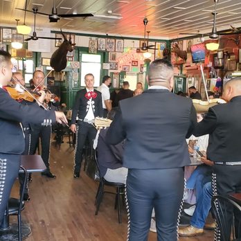 Hussong’s Cantina - Mariachi live band - Bars Near Me - Ensenada, BCN Hussong’s Cantina - Mariachi live band - Bars Near Me - Ensenada, BCN