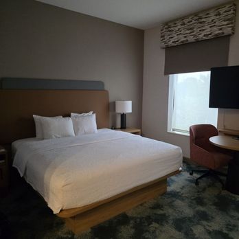 Hampton Inn & Suites Addison - Hotels Near Me - Addison, Illinois Hampton Inn & Suites Addison - Hotels Near Me - Addison, Illinois