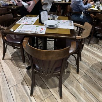 Zuccarelli - Pizza Near Me - Pompano Beach, Florida
