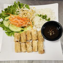 Fried Egg Rolls / Cha Gio Chien