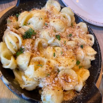 RANGE kitchen & tap - Mac N Cheese - New American Near Me - Roseville, California RANGE kitchen & tap - Mac N Cheese - New American Near Me - Roseville, California