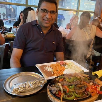 Las Velas - Steak fajitas - Mexican Near Me - Pittsburgh, Pennsylvania