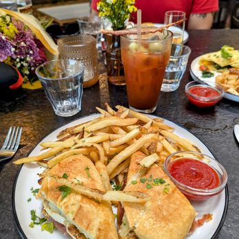 Central Bodega - Wine Bars Near Me - Albuquerque, New Mexico