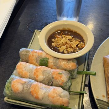 Saigon Dish - spring rolls - Vietnamese Near Me - Lawndale, California Saigon Dish - spring rolls - Vietnamese Near Me - Lawndale, California
