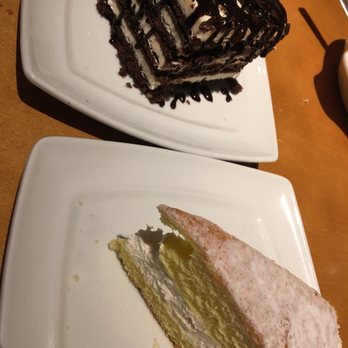 Olive Garden Italian Restaurant - Lemon cake and chocolate lasagna cake - Italian Near Me - Syracuse, New York Olive Garden Italian Restaurant - Lemon cake and chocolate lasagna cake - Italian Near Me - Syracuse, New York