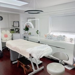 Wax Appeal Hawaii - Interior