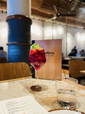 Telefèric Barcelona Long Beach by null