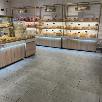 Bakery 1908 - bread, meat stuffed buns - Bakeries Near Me - Orlando, Florida