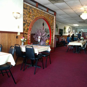 China Place - Neat doorway - Chinese Near Me - Des Moines, Iowa