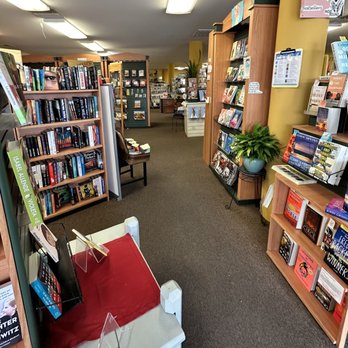 Spellbinder Books - Bookstores Near Me - Bishop, California
