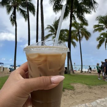 Coffee Window Waikiki - Coconut caramel latte w/ Oat milk - Coffee & Tea Near Me - Honolulu, Hawaii