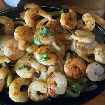 Chili's - Shrimp ×2 fajitas! - American Near Me - Clovis, New Mexico