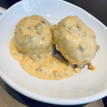 Vida - Biscuits and Gravy - Tapas/Small Plates Near Me - Knoxville, Tennessee