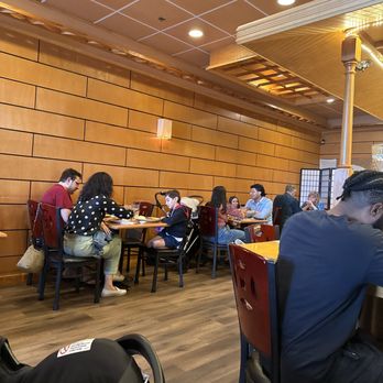Hiro Japanese Restaurant - Inside - Sushi Bars Near Me - Jacksonville, Florida