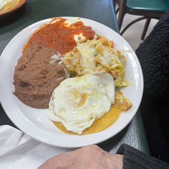 Abuela's Mexican Restaurant - Huevos divorciados - Mexican Near Me - San Antonio, Texas Abuela's Mexican Restaurant - Huevos divorciados - Mexican Near Me - San Antonio, Texas