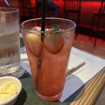 Smokey Bones Orlando - Tito's Strawberry Lemonade - Barbeque Near Me - Orlando, Florida