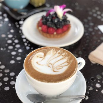 Urth Caffé-Pasadena - Strong Italian Cappuccino, fruit tart, matcha - Cafes Near Me - Pasadena, California Urth Caffé-Pasadena - Strong Italian Cappuccino, fruit tart, matcha - Cafes Near Me - Pasadena, California