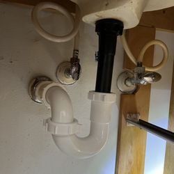 Oleg Handyman Plumber