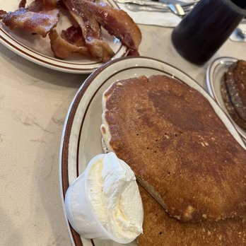 Eagle Diner - Diners Near Me - Warminster, Pennsylvania