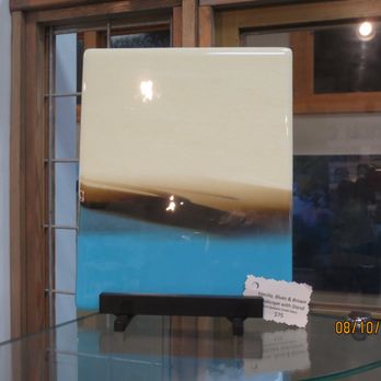 Art On Oak - Art Galleries Near Me - Hood River, Oregon Art On Oak - Art Galleries Near Me - Hood River, Oregon