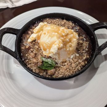 Stanford's - Apple Crisp Skillet - American Near Me - Seattle, Washington Stanford's - Apple Crisp Skillet - American Near Me - Seattle, Washington