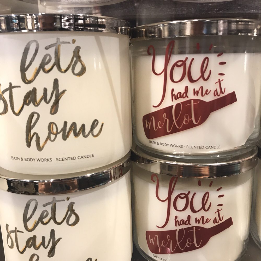 White Barn - Holiday season candles - Home Decor Near Me - Sacramento, California White Barn - Holiday season candles - Home Decor Near Me - Sacramento, California