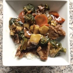 Rising Star Take Away - Beef and broccoli over white rice