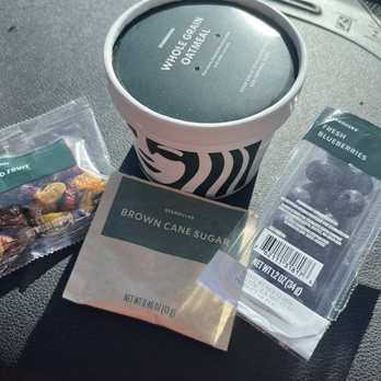 Starbucks - Oatmeal with brown sugar, blueberries and dried fruits YUM - Coffee & Tea Near Me - Henderson, Nevada