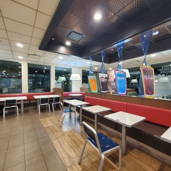 McDonald's - Burgers Near Me - Pasadena, California McDonald's - Burgers Near Me - Pasadena, California